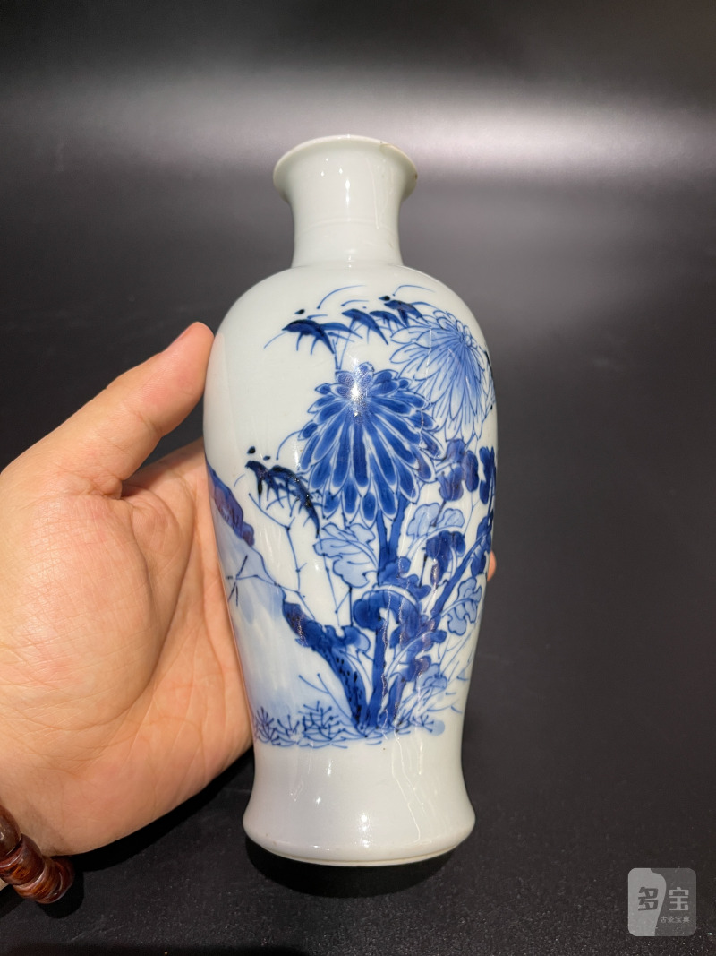 清康熙 青花蝶恋花图观音瓶 - 图7